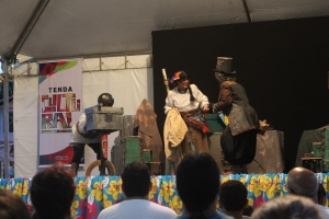 Sábado tem desfile de moda na Tenda Cultural da Praça de Itaipava