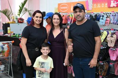 Aconteceu nesta quarta, 20 de Dezembro, a inauguração do Supermercado Perolla em Presidente Kennedy.