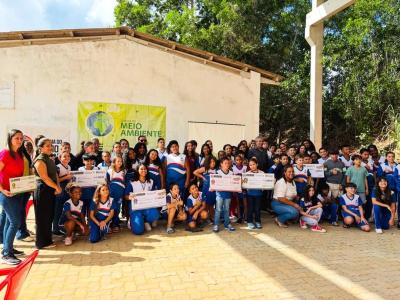 Alunos da EMEIEF São Salvador conquistam destaque em iniciativas de sustentabilidade