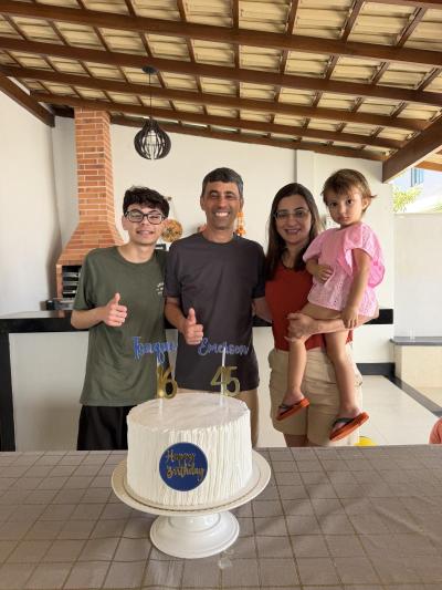 Aniversário de Emerson e Isaque é celebrado com alegria ao lado de familiares e amigos