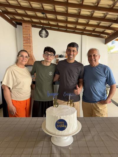 Aniversário de Emerson e Isaque é celebrado com alegria ao lado de familiares e amigos