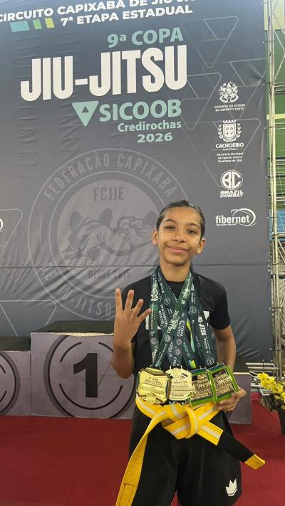 Atleta de Alegre, Júlia conquista dois títulos na Copa Sicoob e mantém sequência invicta