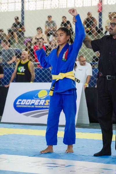 Atleta de Itapemirim conquista primeiro lugar no Circuito Capixaba de Jiu-Jítsu