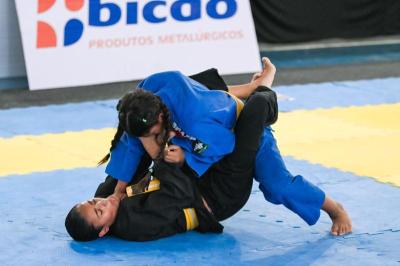 Atleta de Itapemirim conquista primeiro lugar no Circuito Capixaba de Jiu-Jítsu