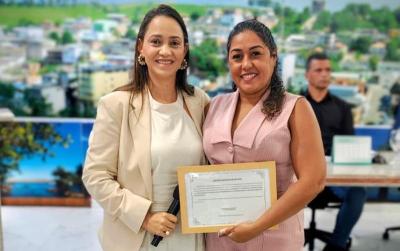 Por iniciativa da vereadora Fabíula Barreto, Câmara de Presidente Kennedy homenageia mulheres do município
