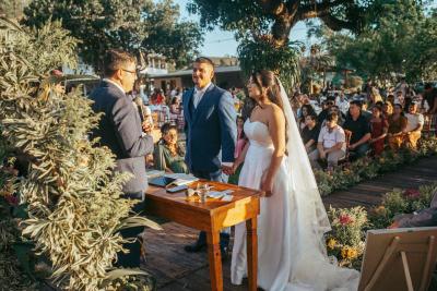 Daniele Jordão e Tales Pacheco celebram união em cerimônia repleta de amor