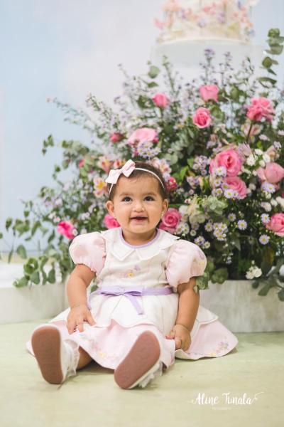 Luísa celebra 1 aninho em um lindo Jardim Encantado