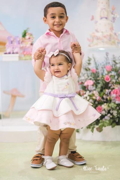 Luísa celebra 1 aninho em um lindo Jardim Encantado