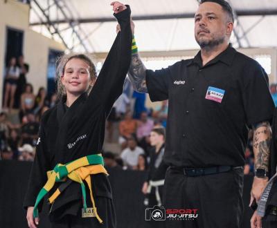 Mirella Evangelista conquista título estadual de jiu-jítsu e cinturão do GP Kids no Espírito Santo