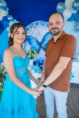 Os 15 anos de Helena Queiroz