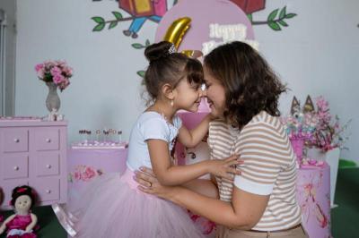 Luísa Damasceno fez 4 aninhos com o tema "A Bailarina"