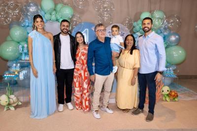 Vicente celebra seu 1º aniversário em uma encantadora aventura no fundo do mar