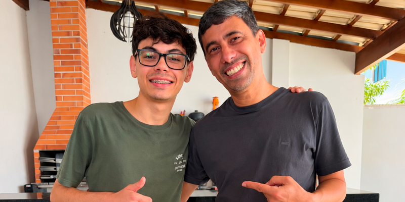 Aniversário de Emerson e Isaque é celebrado com alegria ao lado de familiares e amigos Aniversário de Emerson e Isaque é celebrado com alegria ao lado de familiares e amigos